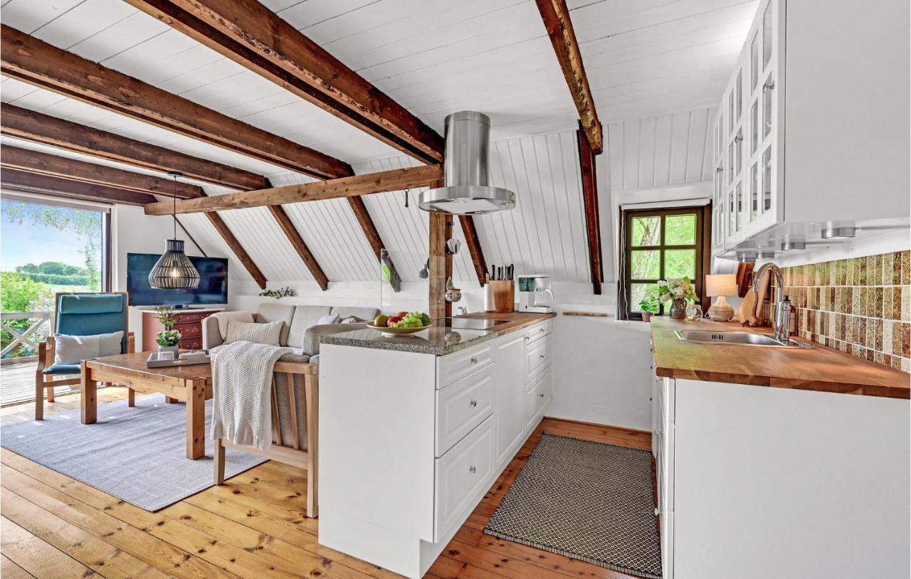 Stunning Home In Logstrup With Kitchen Eksteriør billede