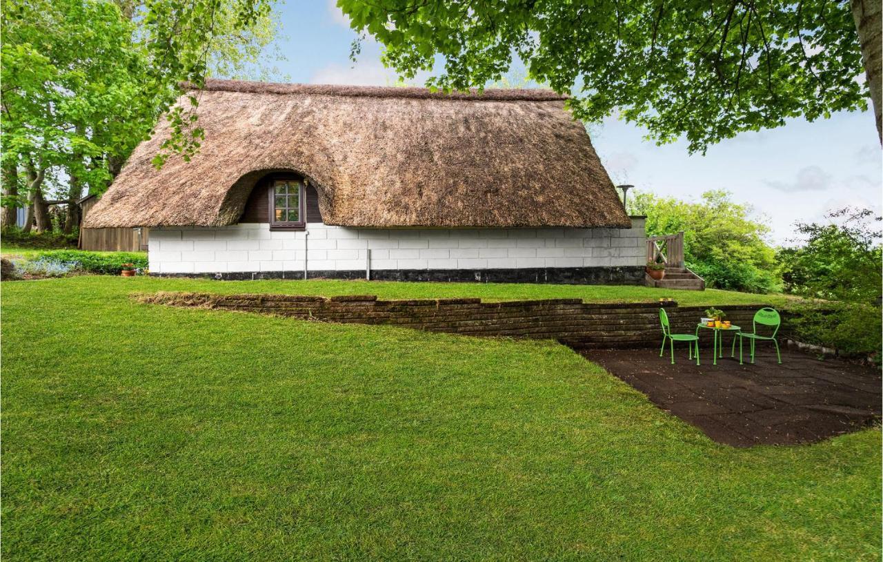Stunning Home In Logstrup With Kitchen Eksteriør billede